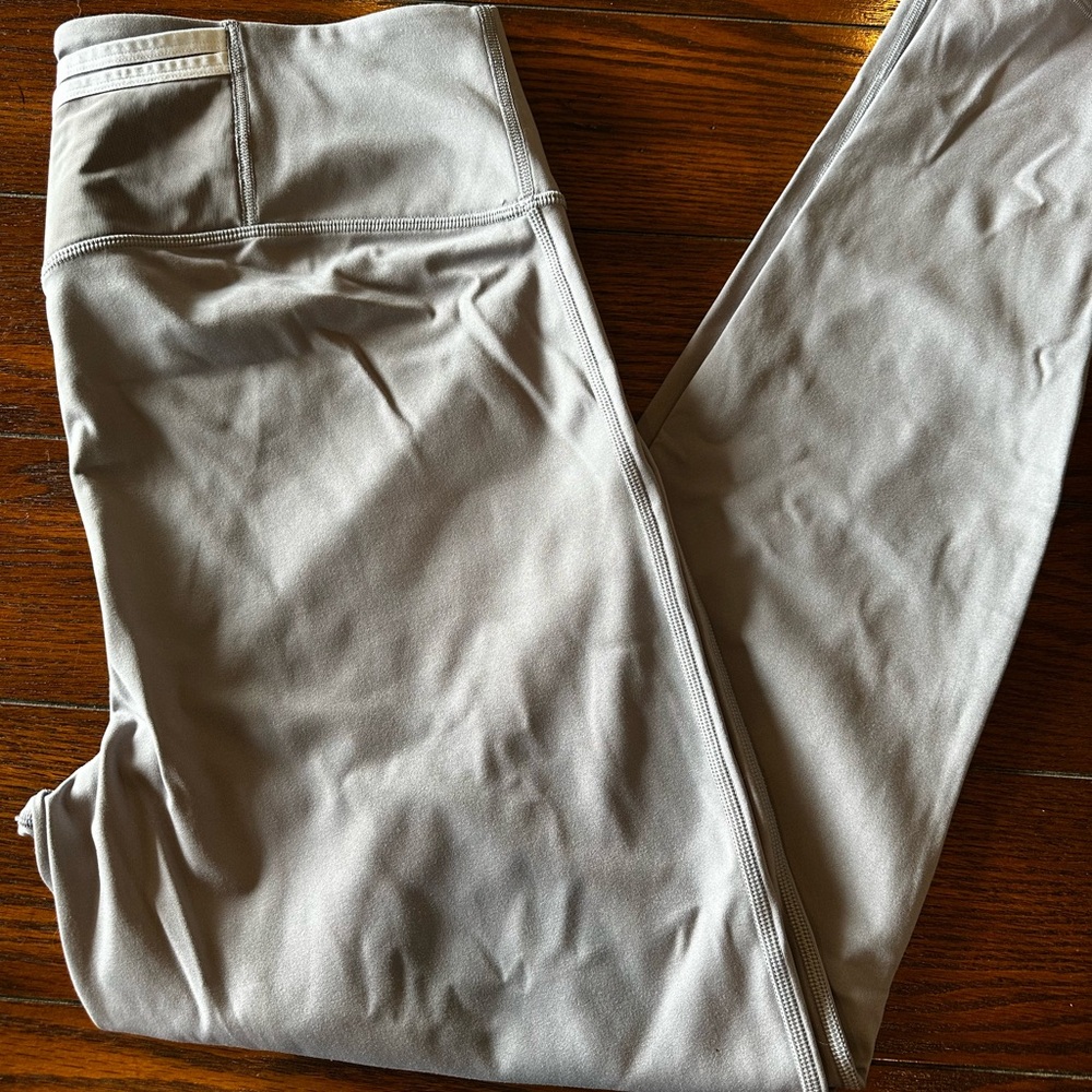 Last chance!!  Women’s Fabletics Gray leggings